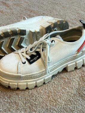 Palladium Womens Revolt Lo TX - Size 7